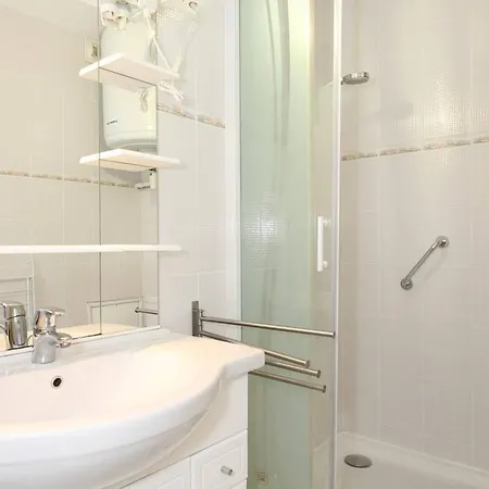 Beau T1 Climatise Avec Parking A - Fr-1-553-123 Apartman
